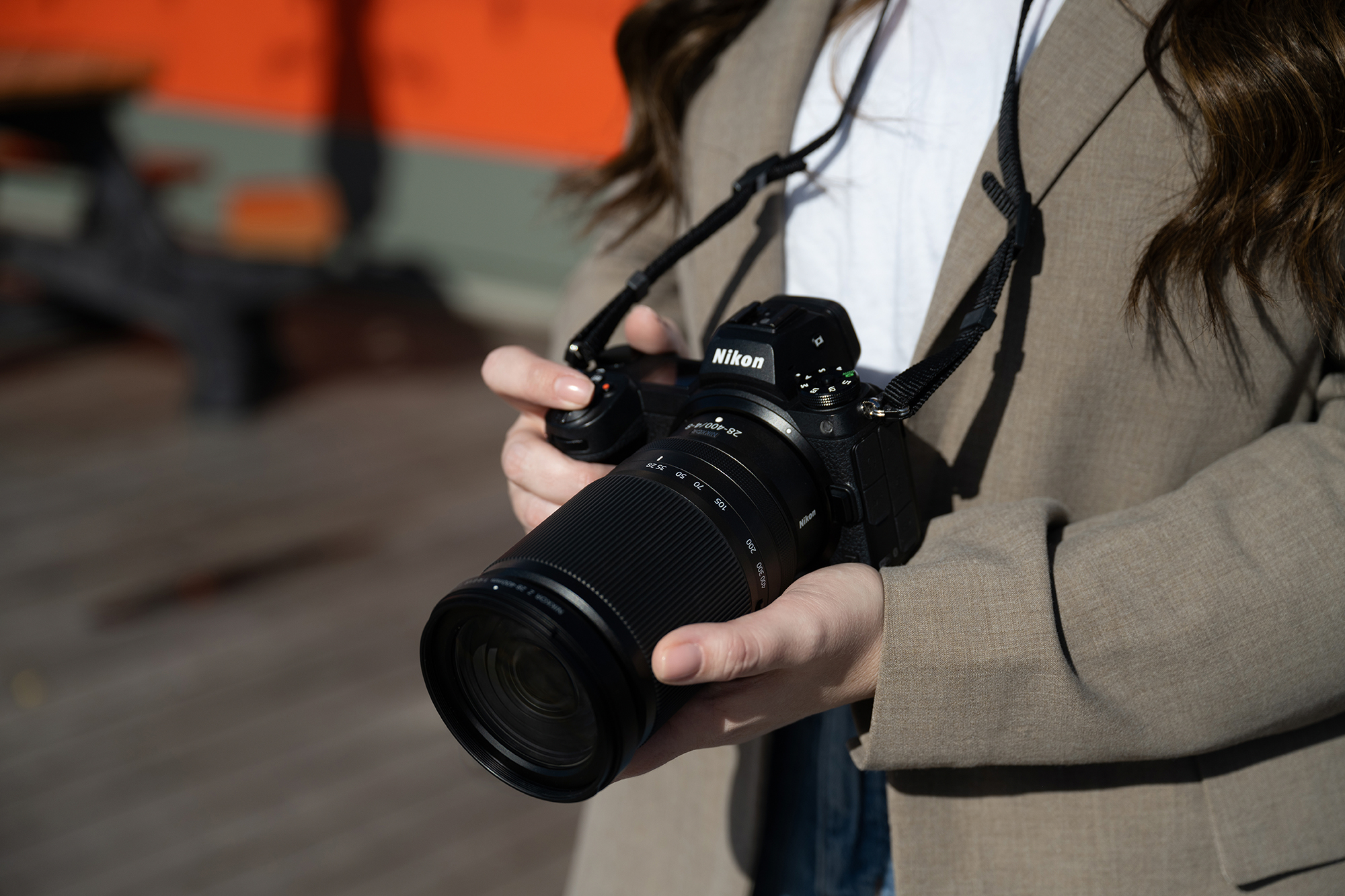 Nikon Z 28-400mm f/4-8 VR Nikkor Lens Lifestyle Image
